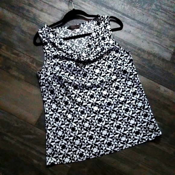 To the MAX Top - Picture 2 of 9